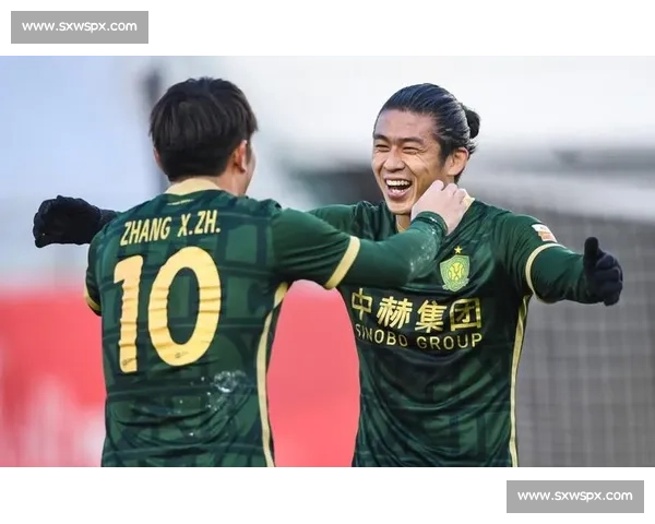 里昂对阵贝西克塔斯欧战焦点对决攻防博弈与胜负悬念前瞻 里昂对阵贝西克塔斯欧战焦点对决攻防博弈与胜负悬念前瞻